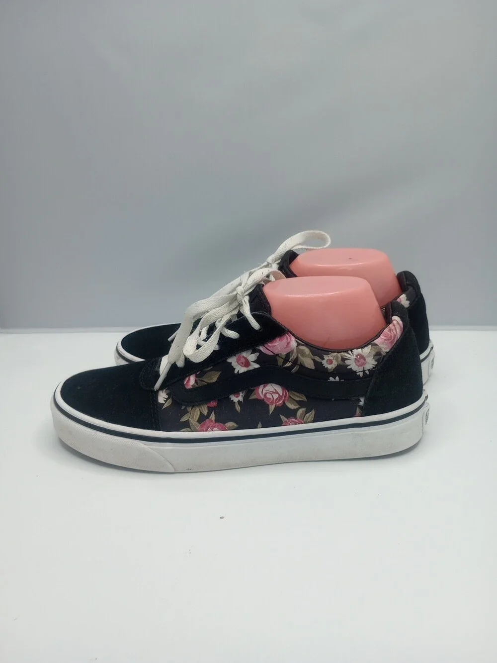 Vans Old Skool Ward Black & Flower Shoes Size 8.5 Low Top Skateboarding Sneakers